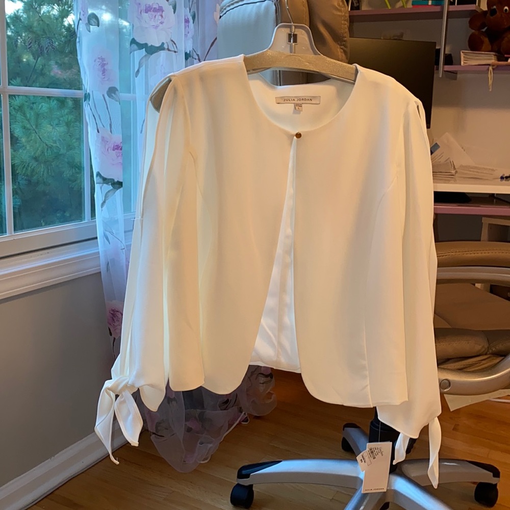 New Beautiful Julia Jordan jacket size L